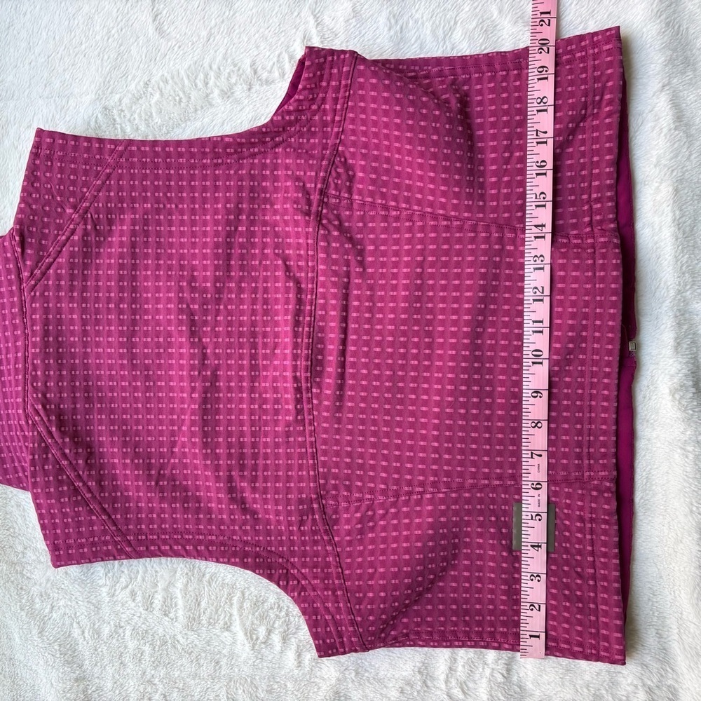 Lululemon Water-Repellent Grid Fleece Hiking Vest | Wild Berry / Sonic Pink - Picture 13 of 16